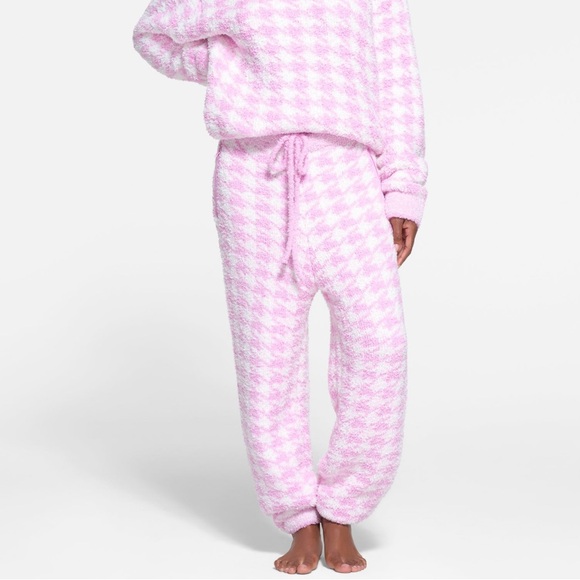 SKIMS COZY KNIT JOGGER LIMITED EDITION 'PETAL HOUNDSTOOTH' - Picture 9 of 11